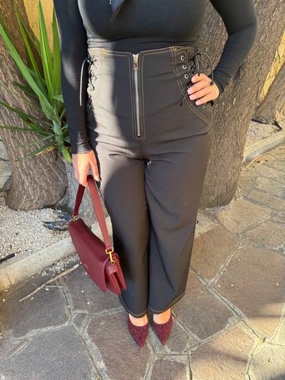 Pantalone Stringhe