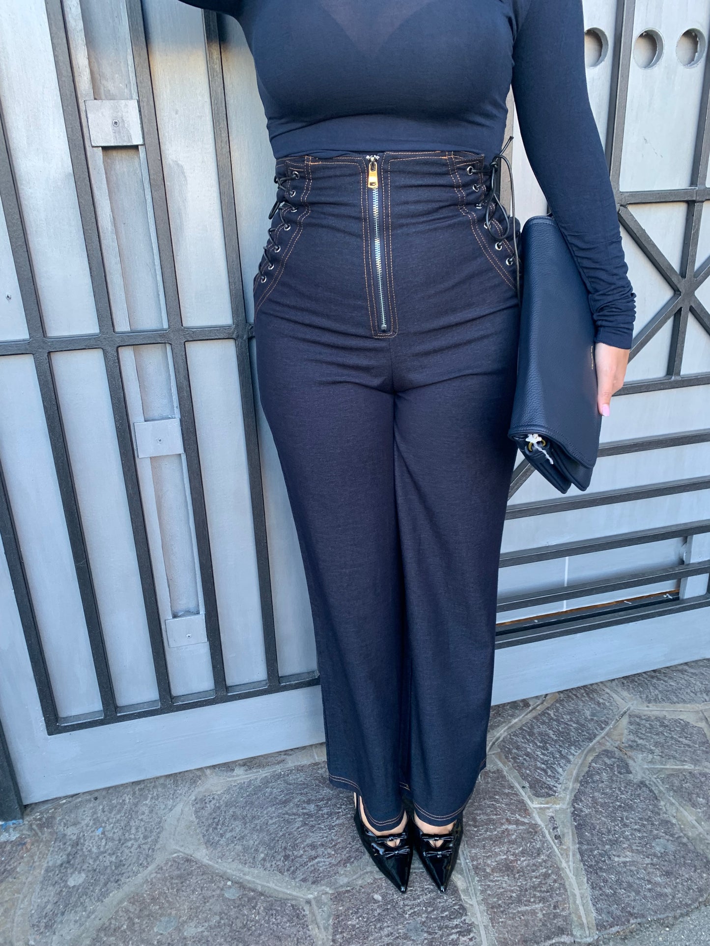 Pantalone Stringhe