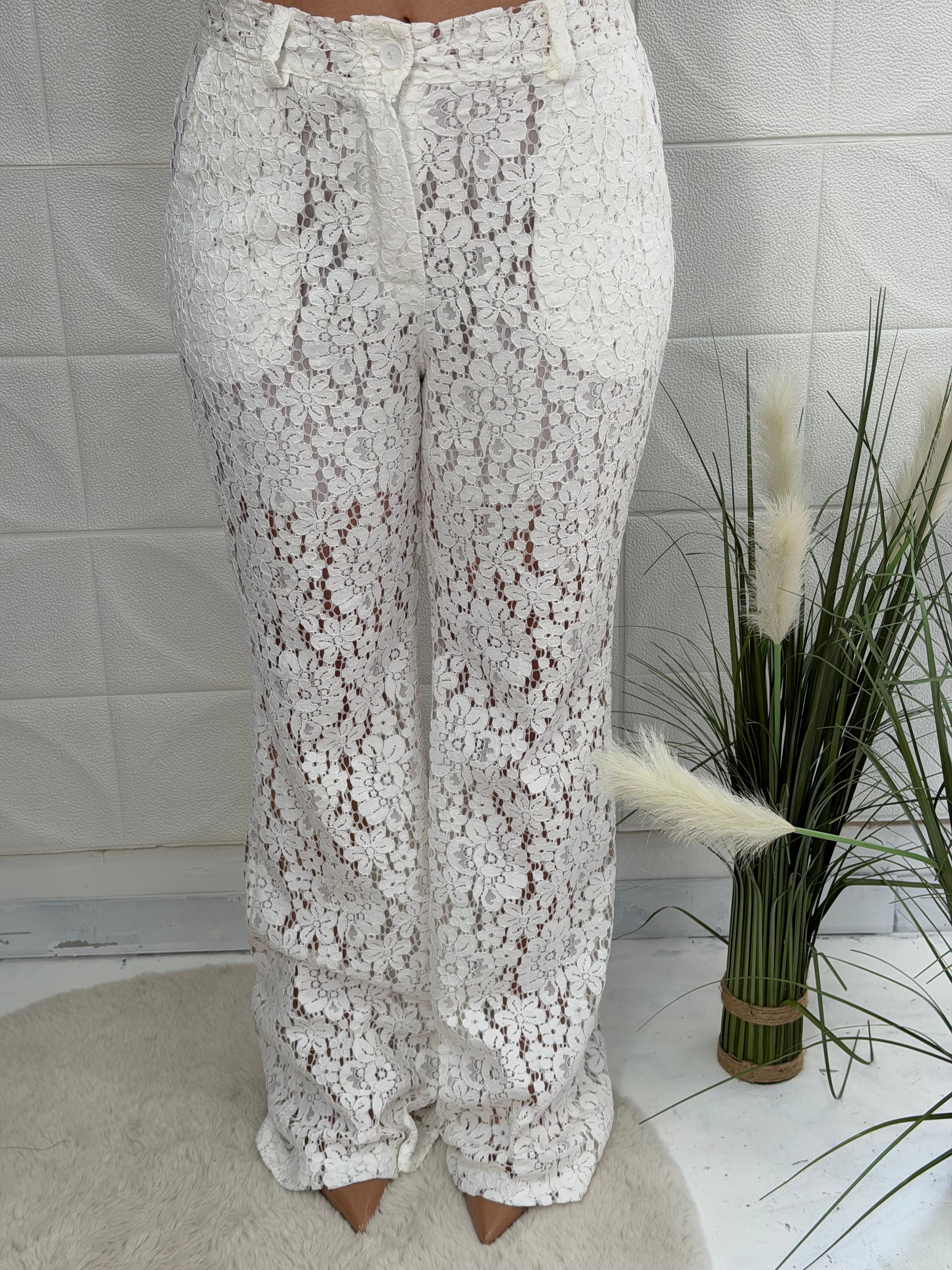 Tailleur in pizzo