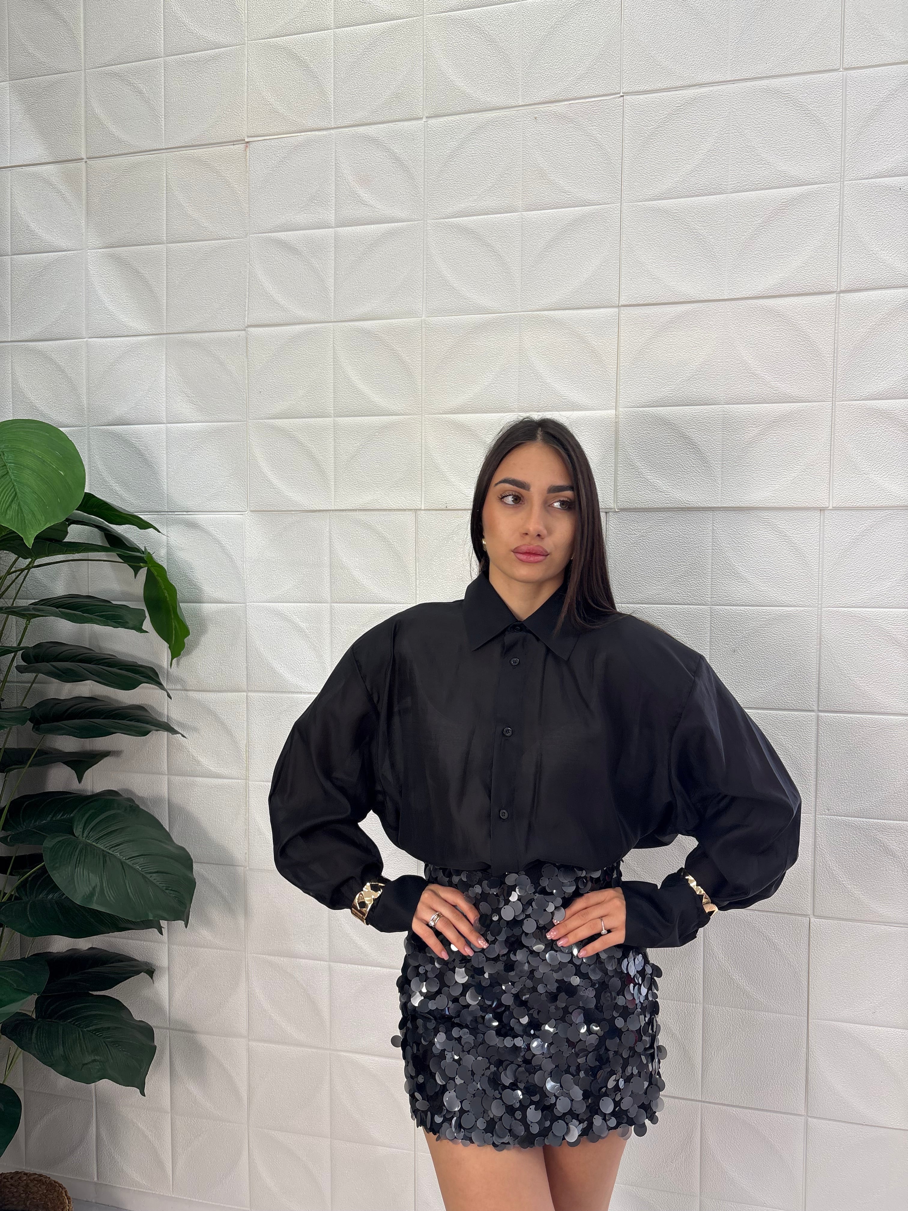 Camicia semivelata con spallina