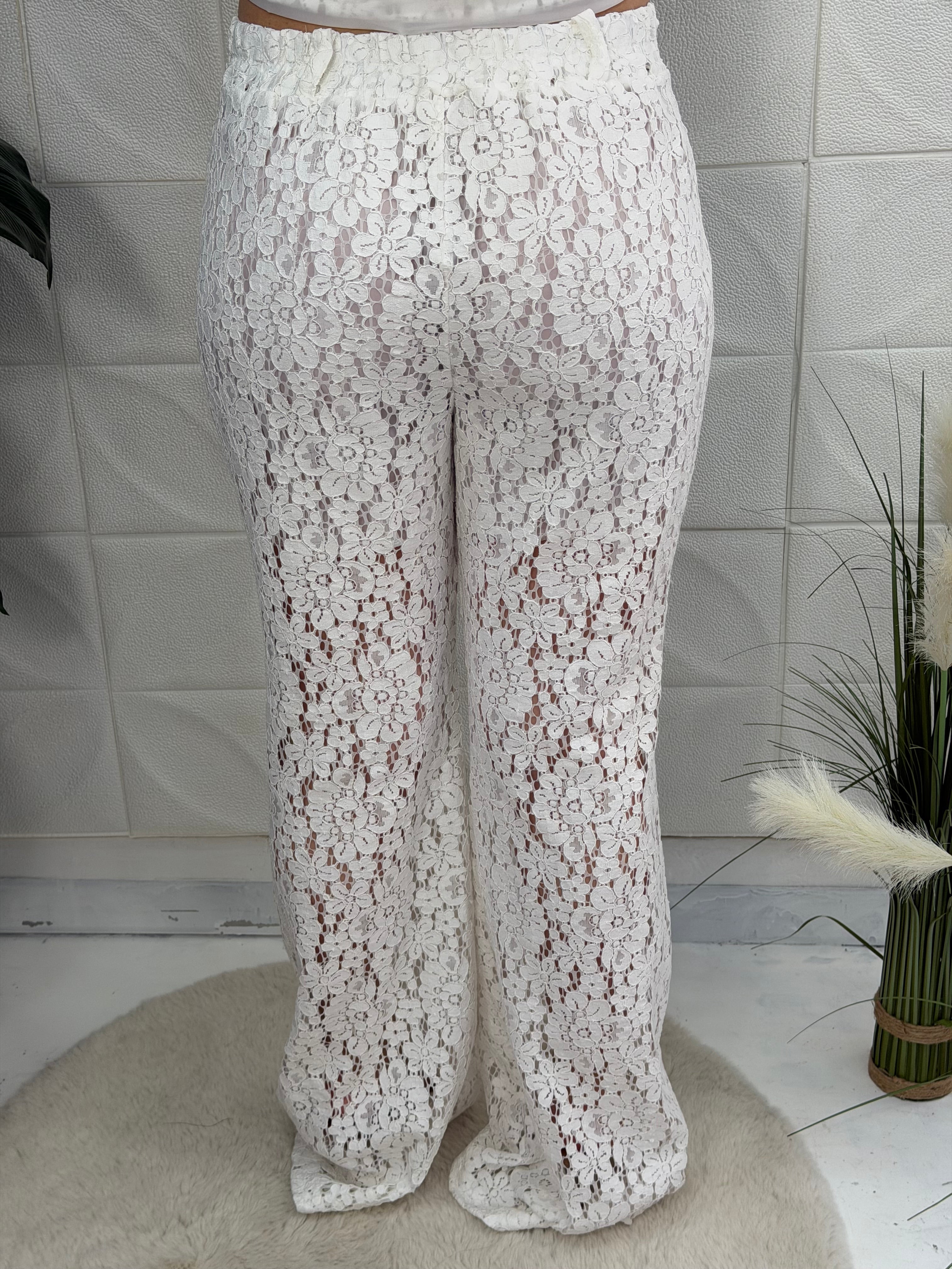 Tailleur in pizzo