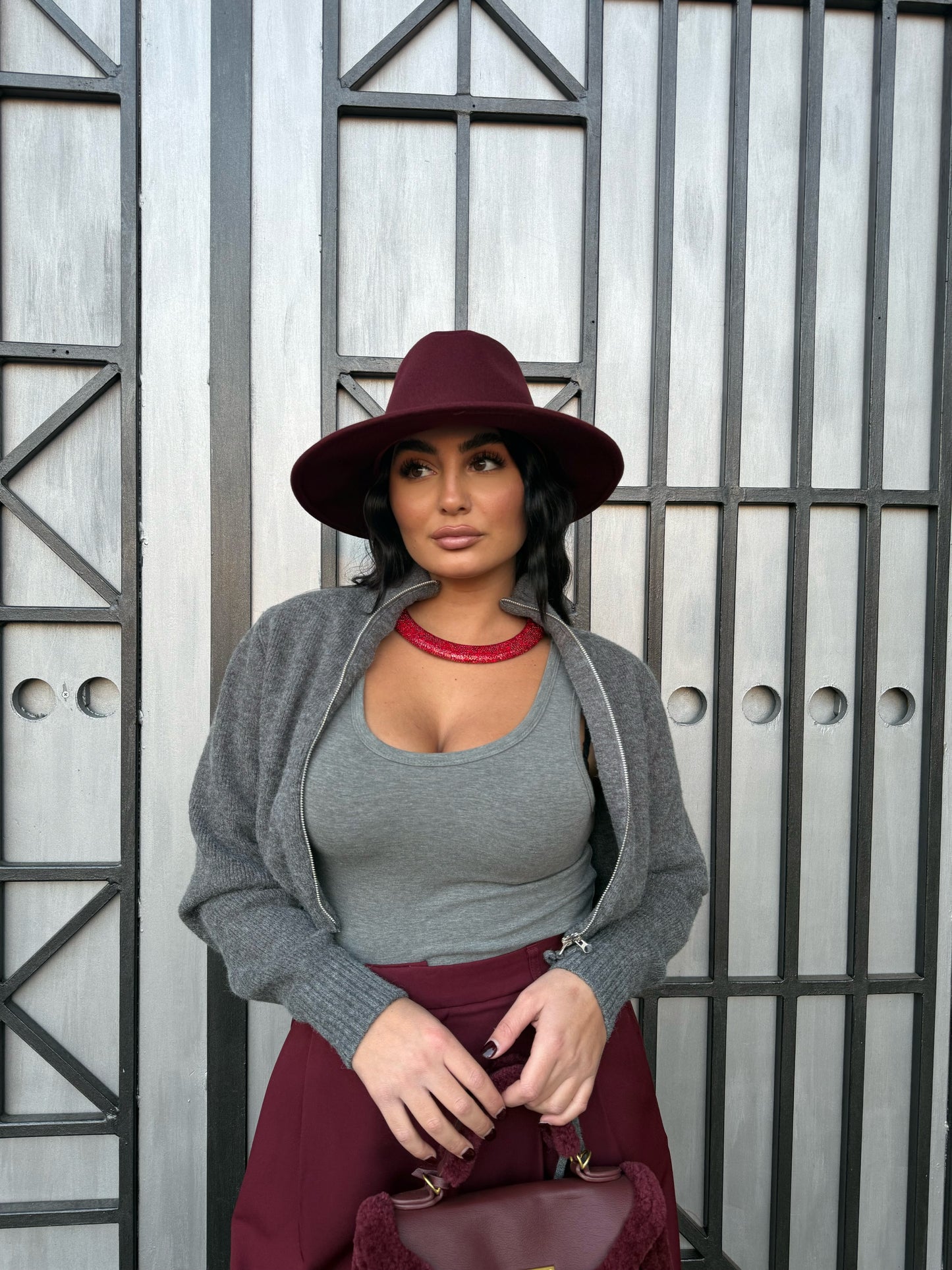 Set Maglioncino Crop con zip e canotta