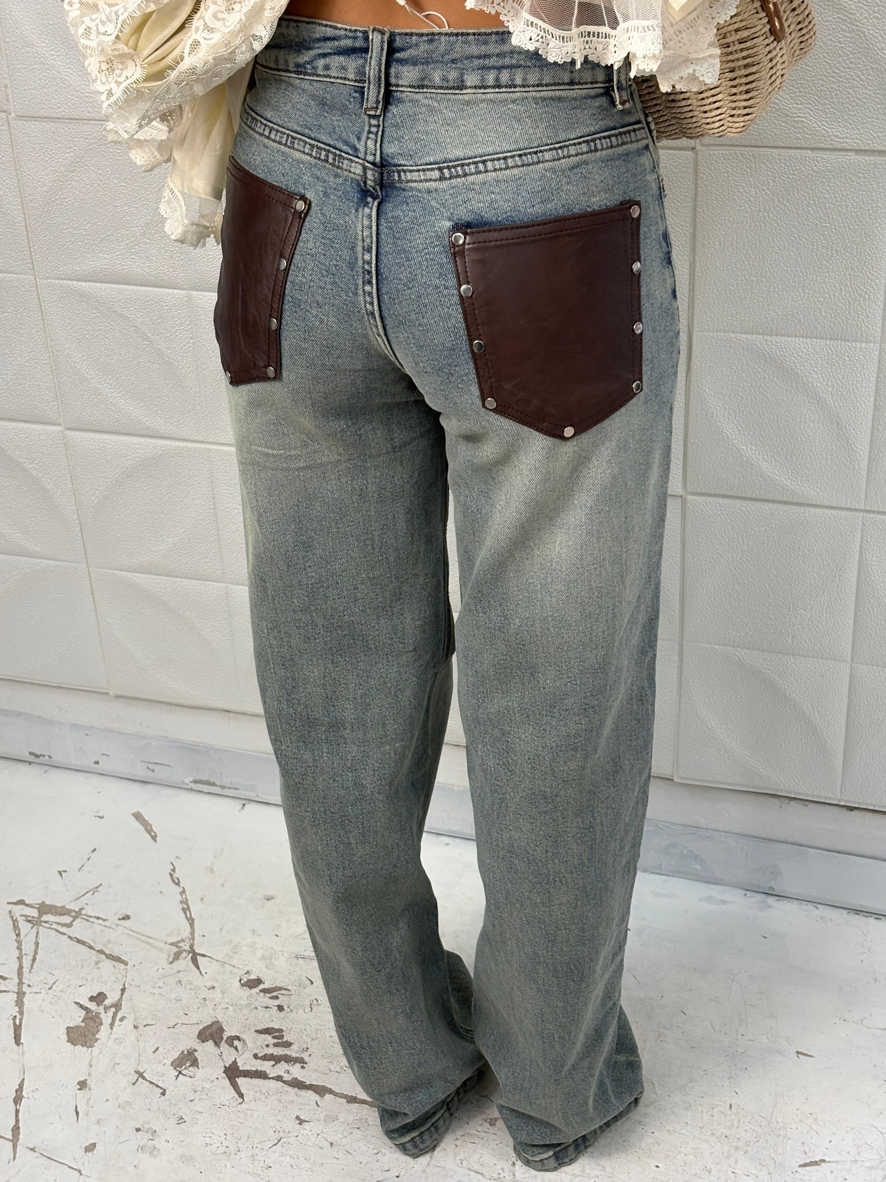Jeans con tasche